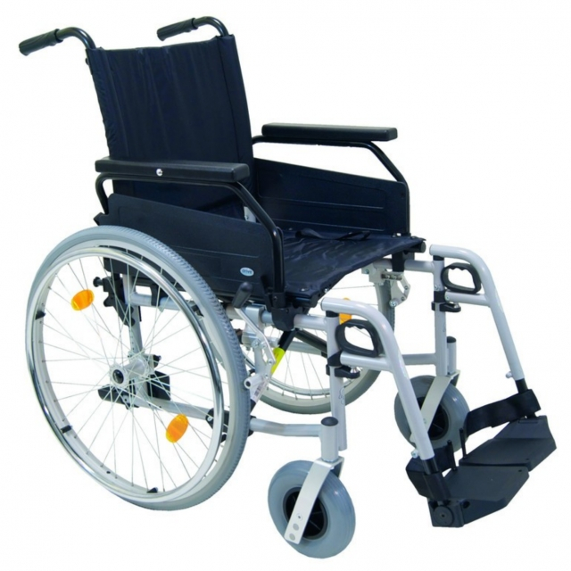 Standard-Rollstuhl Rotec XL - mit Trommelbremse